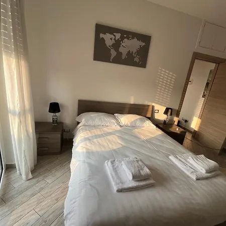Casa Dea * ميلان